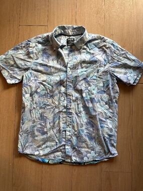 Hurley Shirt Mens Small Classic Fit Pocket Button Up Blue Floral Short Sleeve